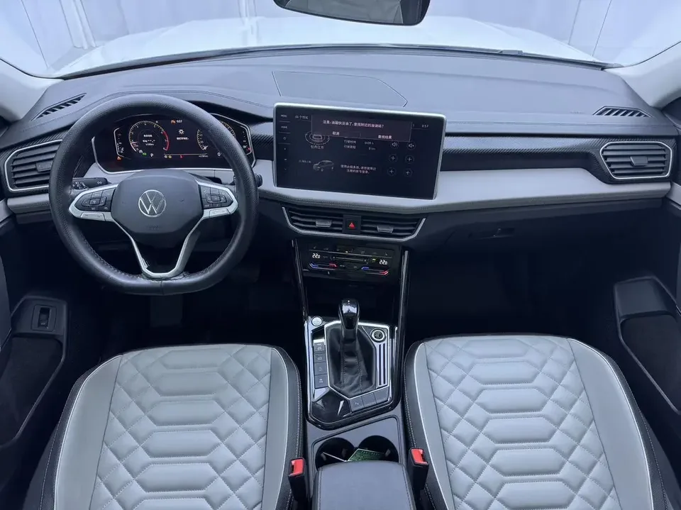 Volkswagen Tayron Tanyue 2023 280TSI 2WD Luxury Plus Advanced Edition 2023 — thumbnail 3