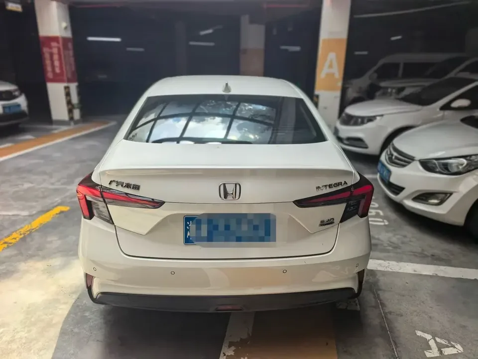 Honda Integra Style 2023 240TURBO CVT Smart Edition 2024 — thumbnail 4