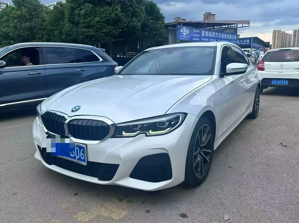 BMW 3 Series BMW 3 Series 2022 320Li M Sport Package 2022 — photo 1, buy with delivery to Moscow