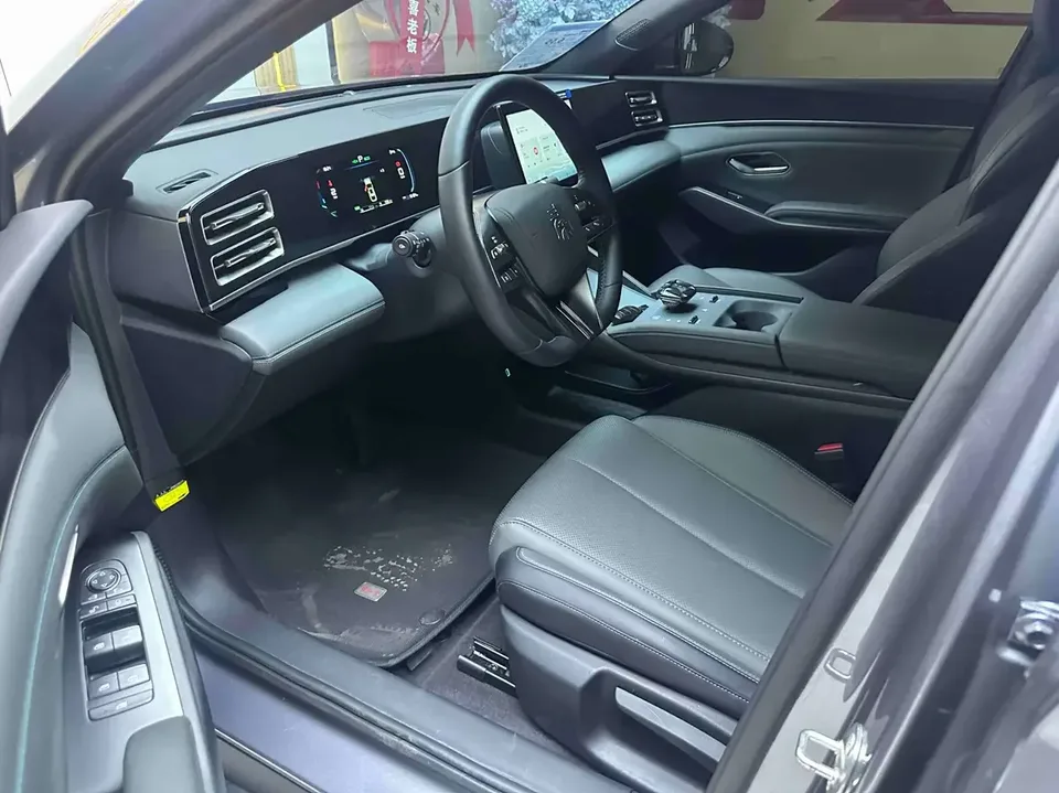 BYD Qin L DM Qin L DM 2024 DM-i 80KM Leading Type 2025 — thumbnail 3