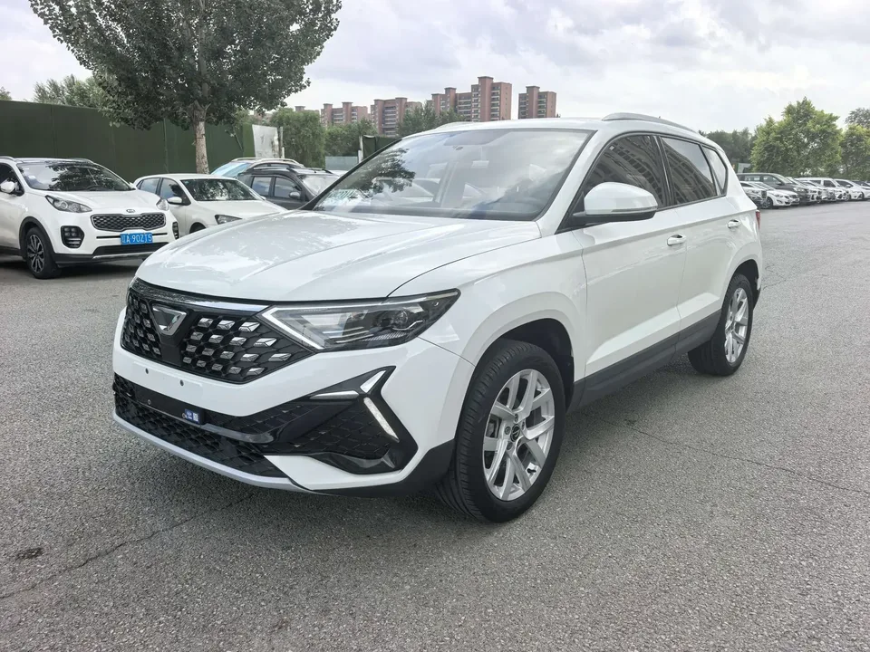 Jetta VS5 Jetta VS5 2023 280TSI Manual Progressive Edition 2023 — photo 1, buy with delivery to Moscow