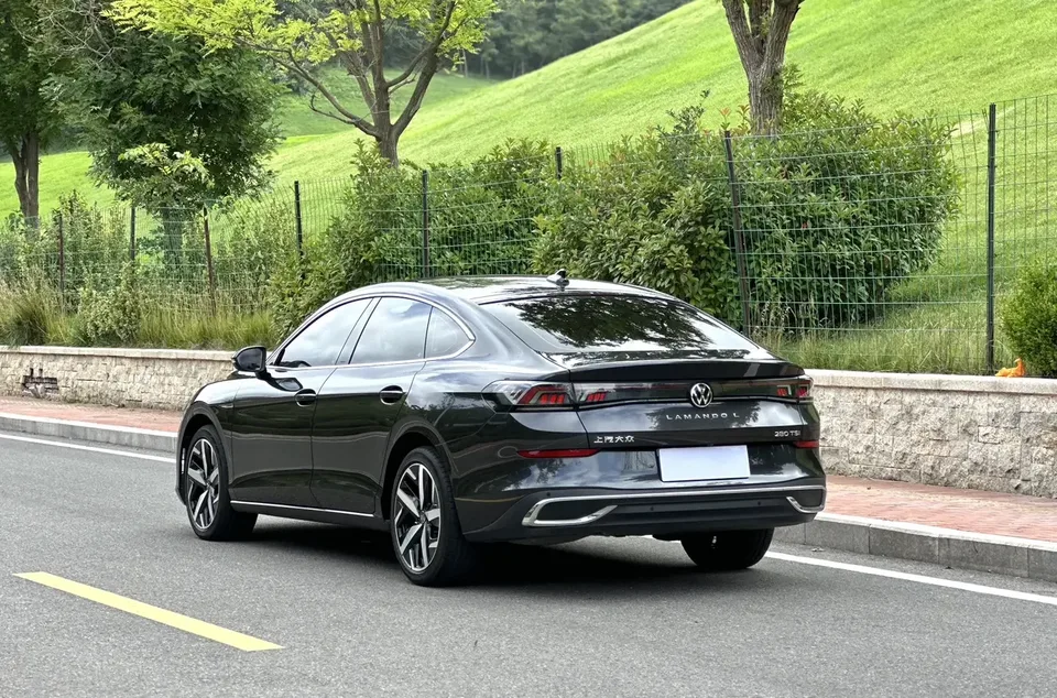 Volkswagen Lamando Lingdu 2022 Lingdu L 280TSI DSG Cool Edition 2023 — thumbnail 2