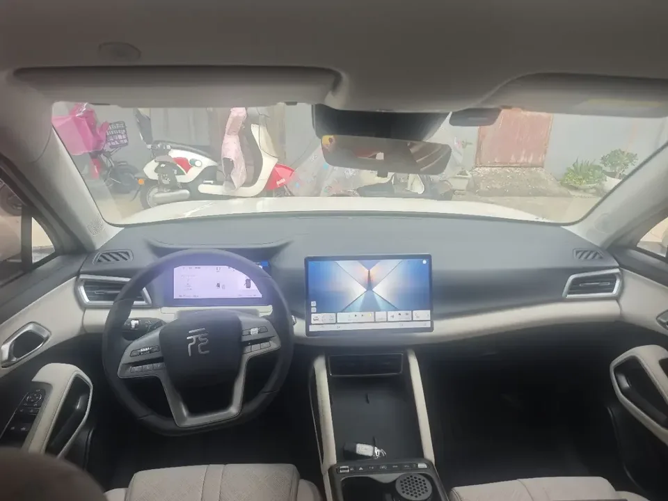 BYD Yuan Up Yuan UP 2025 Smart Driving Edition 401KM Vitality Edition 2025 — thumbnail 5