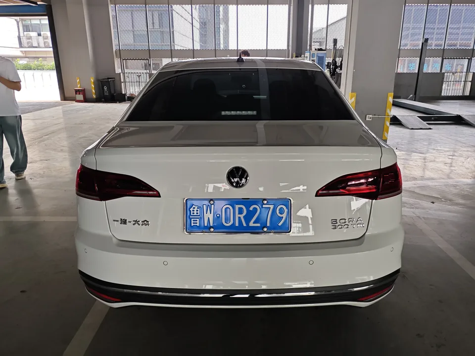 Volkswagen Bora Bora 2025 200TSI DSG Joyride Navigation Edition 2025 — thumbnail 4