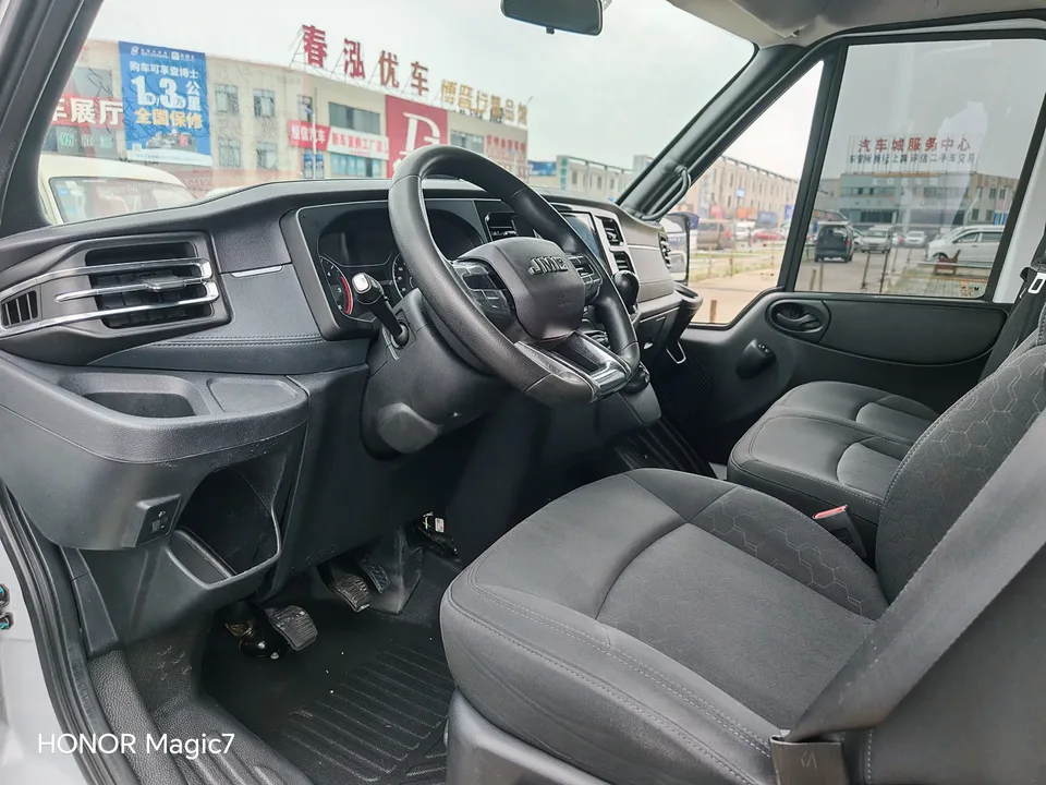 Jiangling Fushun Fushun 2022 2.0T diesel multi-purpose passenger car mid-axle high roof 6-7 seats JX4D20A6H 2022 — thumbnail 3