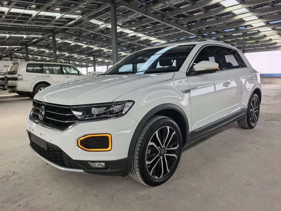 Volkswagen T-Roc TANG 2022 280TSI DSG 2WD Comfort PLUS 2022 — photo 1, buy with delivery to Moscow