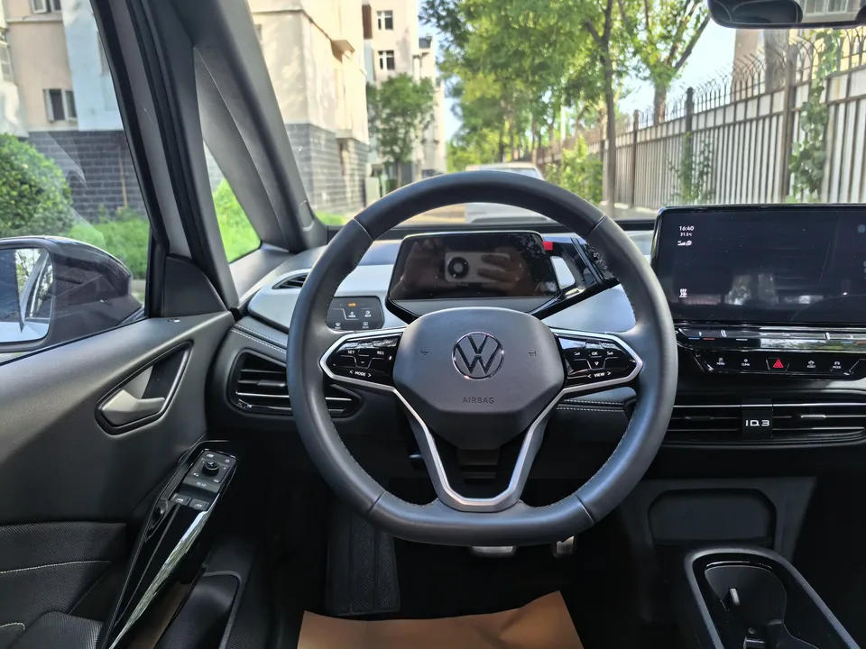 Volkswagen ID.3 Volkswagen ID.3 2024 Outstanding Edition 2024 — миниатюра 5