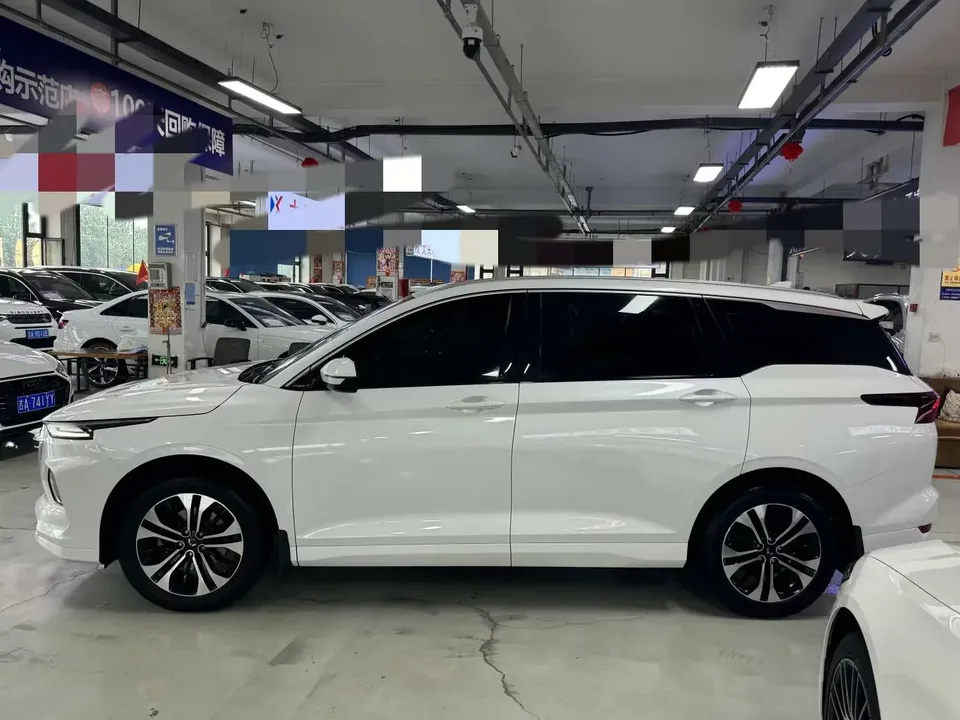 Wuling Capgemini Victory Capgemini Victory 2022 1.5T CVT flagship model 2023 — thumbnail 4