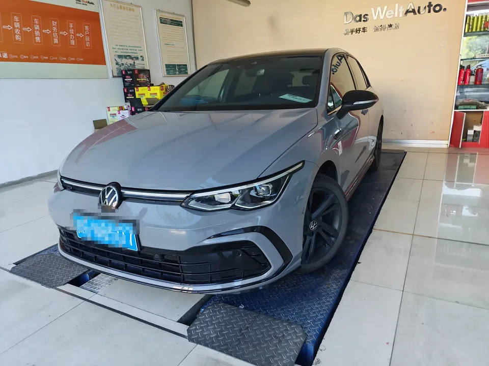 Volkswagen Golf golf 2024 280TSI DSG R-Line 50 Years Legend Edition 2024 — photo 1, buy with delivery to Moscow
