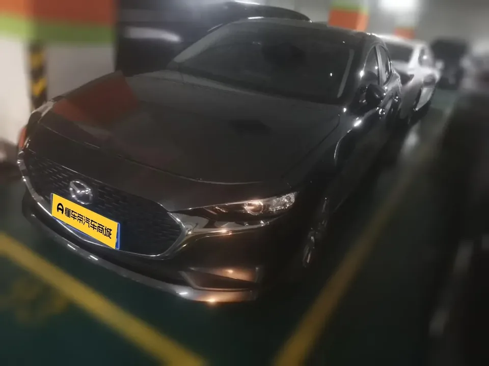 Mazda Axela Mazda3 Angkesela 2022 2.0L Automatic Quality Edition 2023 — photo 1, buy with delivery to Moscow