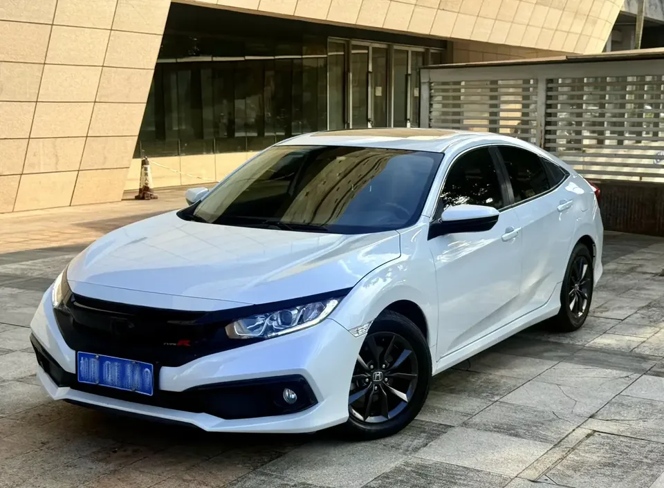 Honda CIVIC Civic 2019 220TURBO CVT Dynamic Edition National VI 2022 — фото 1, купить с доставкой в Москву