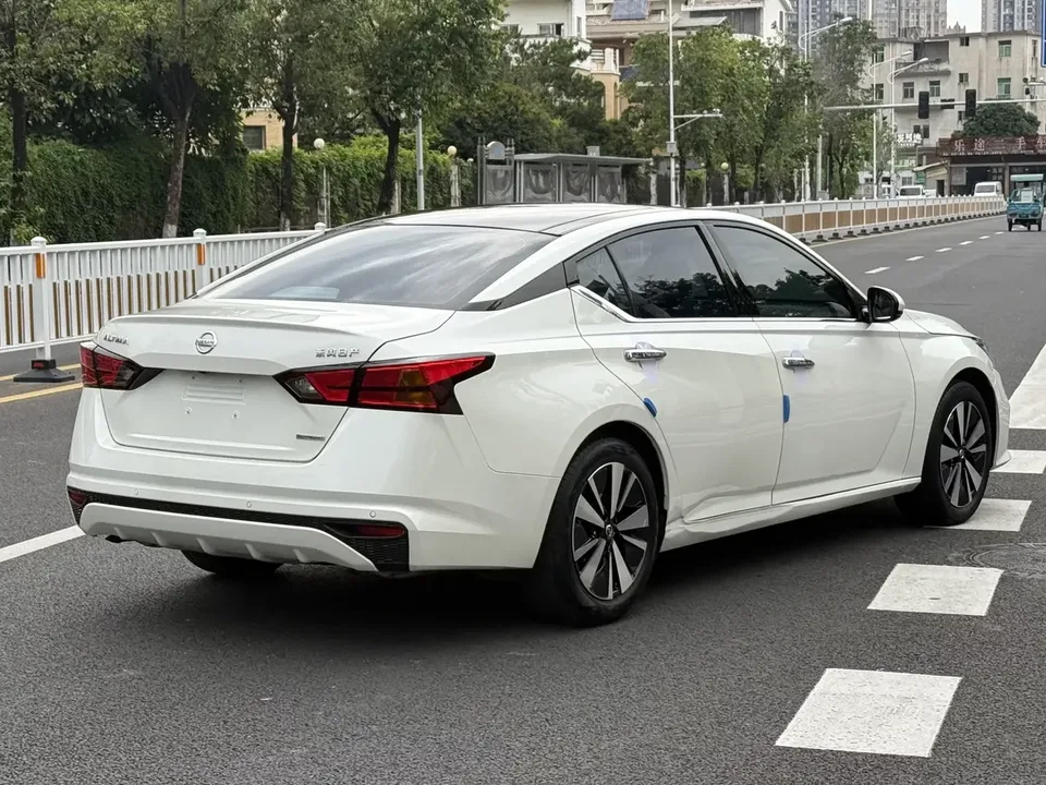 Nissan Altima Sound of nature 2021 2.0L XL Comfort Edition 2022 — thumbnail 2