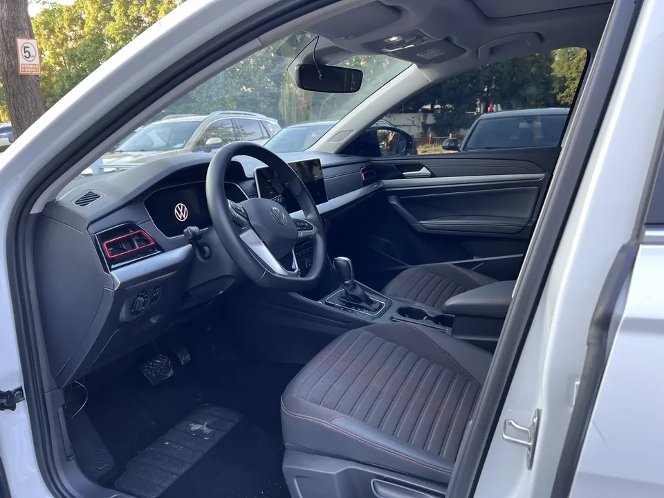 Volkswagen Lavida Lavida 2023 300TSI DSG Full Elegance Edition 2024 — thumbnail 5