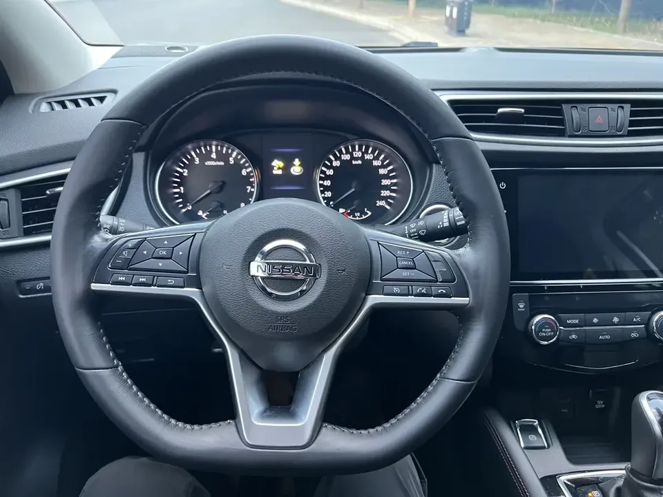 Nissan Qashqai Qashqai 2022 2.0L XV Prem. Deluxe Edition 2022 — thumbnail 4