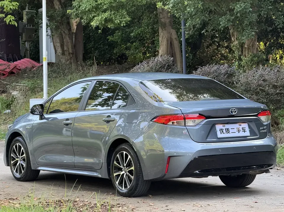 Toyota Levin Lei Ling 2024 Hybrid 1.8L Deluxe Edition 2024 — thumbnail 4