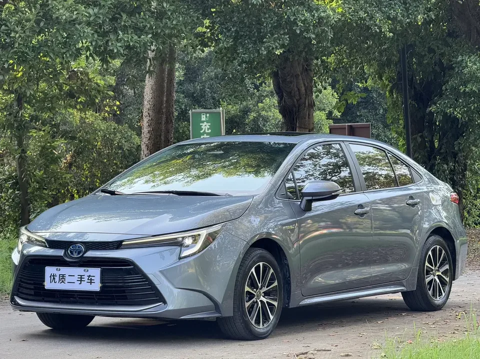 Toyota Levin Lei Ling 2024 Hybrid 1.8L Deluxe Edition 2024 — photo 1, buy with delivery to Moscow
