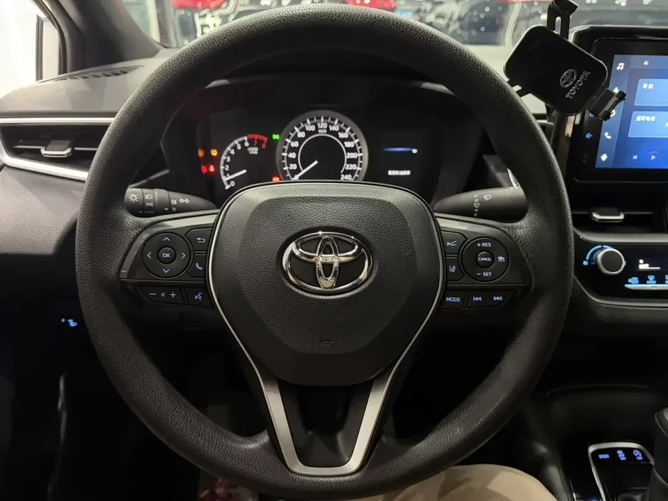 Toyota Levin Lei Ling 2022 185T CVT Deluxe Edition 2022 — thumbnail 4