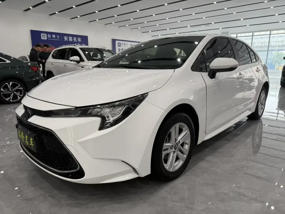 Toyota Levin Lei Ling 2022 185T CVT Deluxe Edition 2022 — photo 1, buy with delivery to Moscow