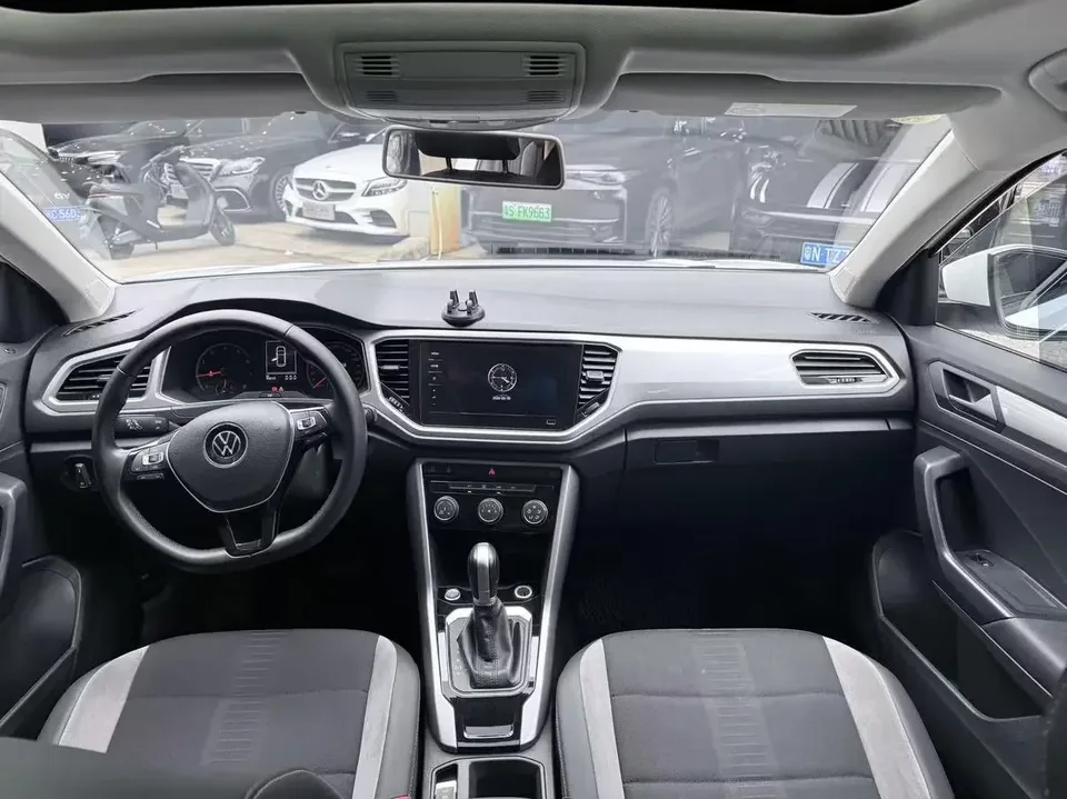 Volkswagen T-Roc TANG 2022 280TSI DSG 2WD Elite PLUS 2023 — thumbnail 2