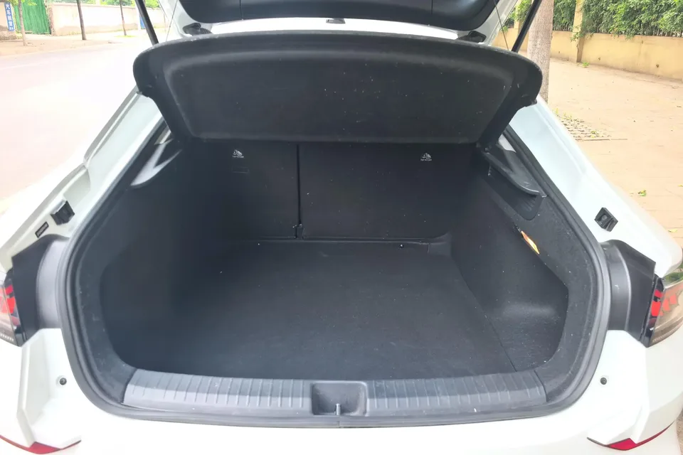 Volkswagen Lamando Lingdu 2025 Lingdu L 280TSI DSG Hot Edition 2025 — thumbnail 5