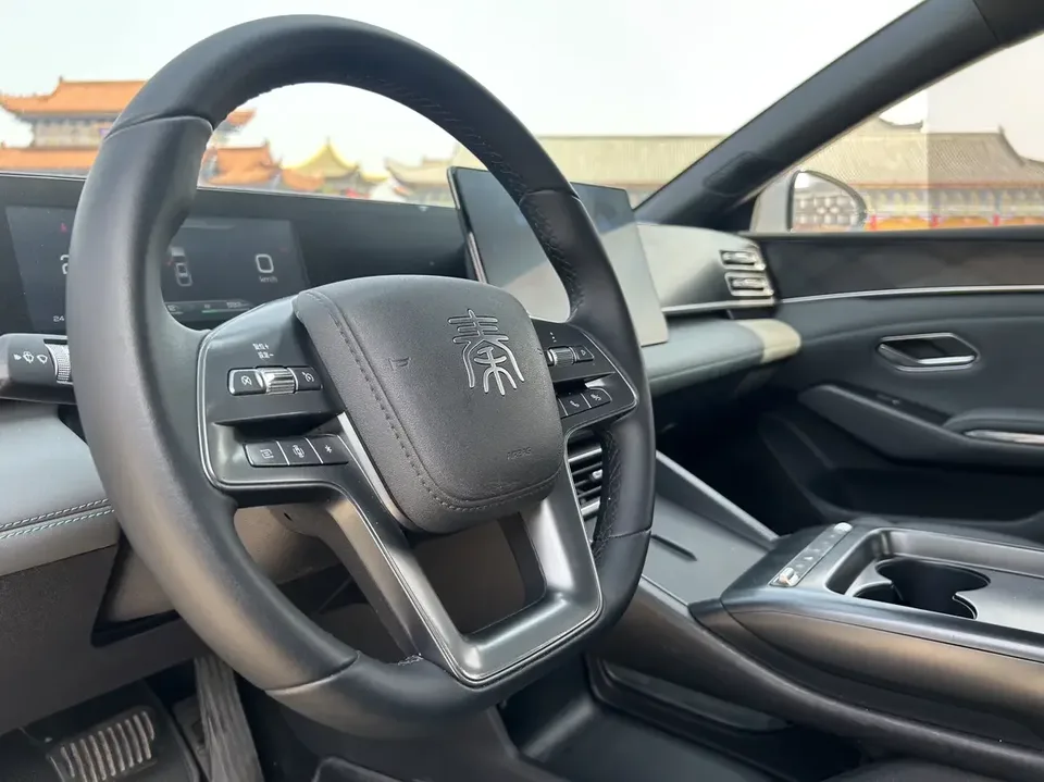 BYD Qin L DM Qin L DM 2026 DM-i 128KM Progressive 2026 — thumbnail 4