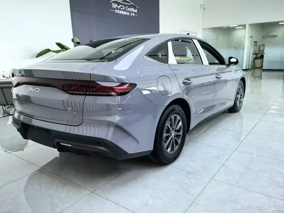 BYD Qin L DM Qin L DM 2026 DM-i 128KM Progressive 2026 — thumbnail 2