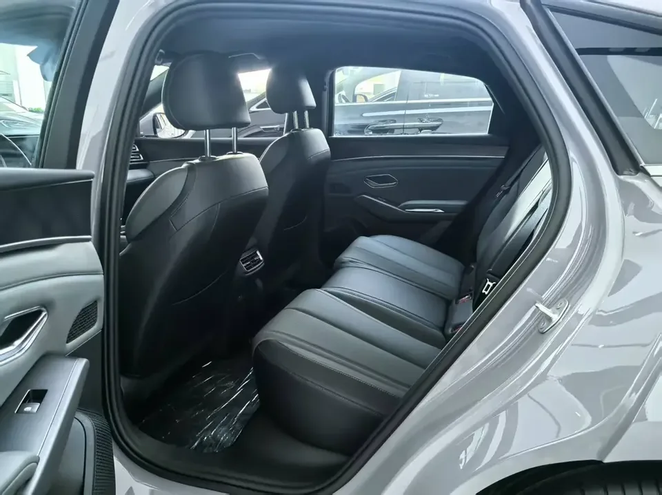 BYD Qin L DM Qin L DM 2026 DM-i 128KM Progressive 2026 — thumbnail 3