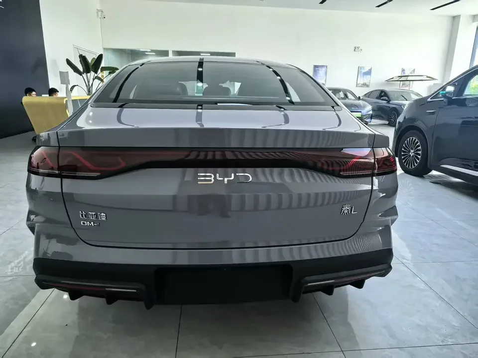 BYD Qin L DM Qin L DM 2026 DM-i 128KM Progressive 2026 — thumbnail 4