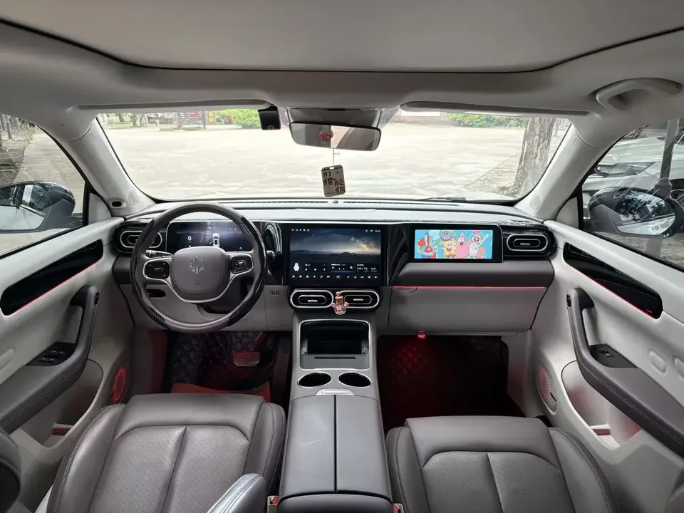 Leapmotor Zero running C11 Zero running C11 2023 Extended Range 200 Comfort Edition 2023 — thumbnail 2