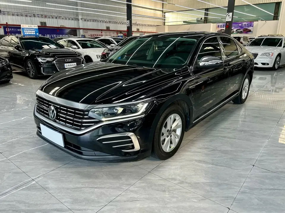 Volkswagen Passat Passat 2022 280TSI Business Edition 2022 — photo 1, buy with delivery to Moscow