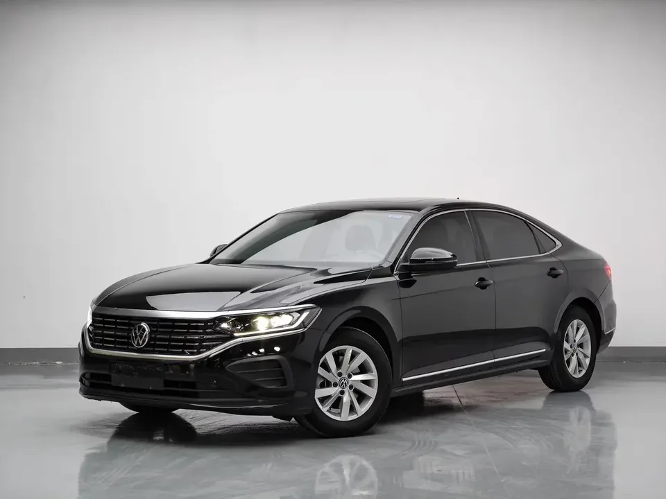 Volkswagen Passat Passat 2022 280TSI Business Edition 2022 — photo 1, buy with delivery to Moscow