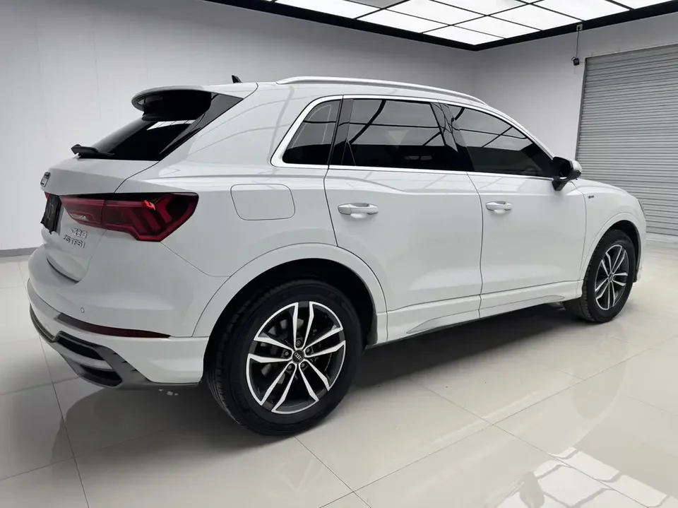 Audi Q3 Audi Q3 2022 35 TFSI Progressive Dynamic 2022 — миниатюра 2