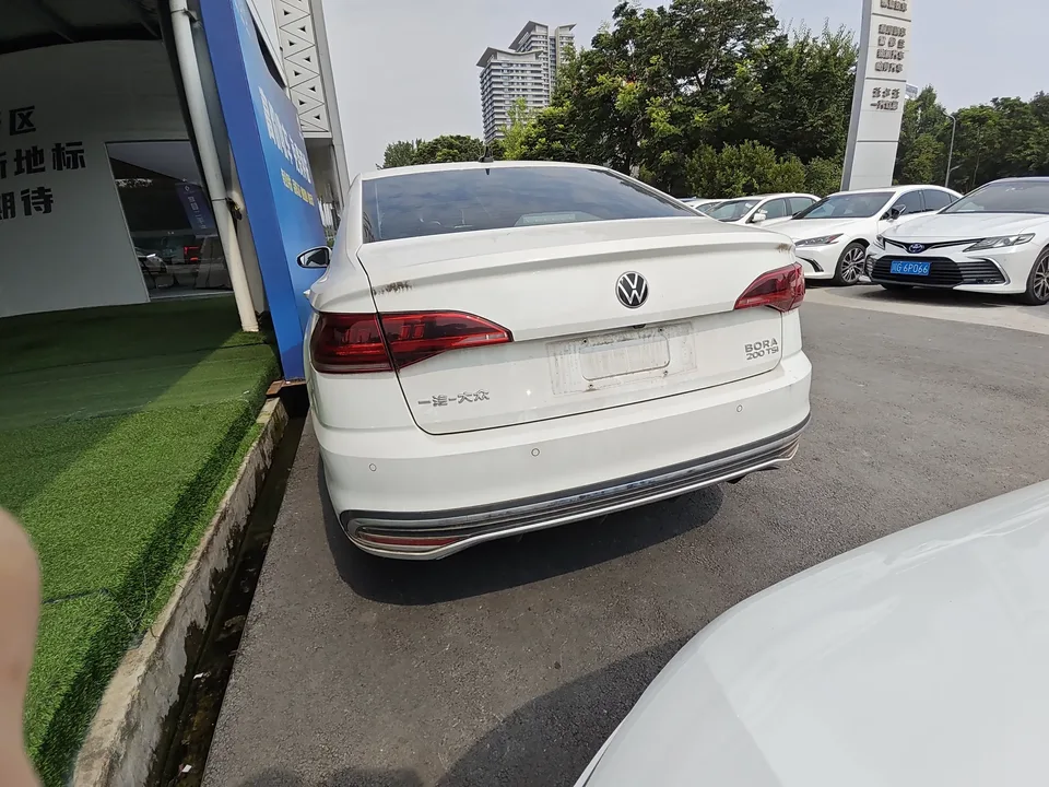 Volkswagen Bora Bora 2024 200TSI DSG Free Travel Edition 2024 — thumbnail 2