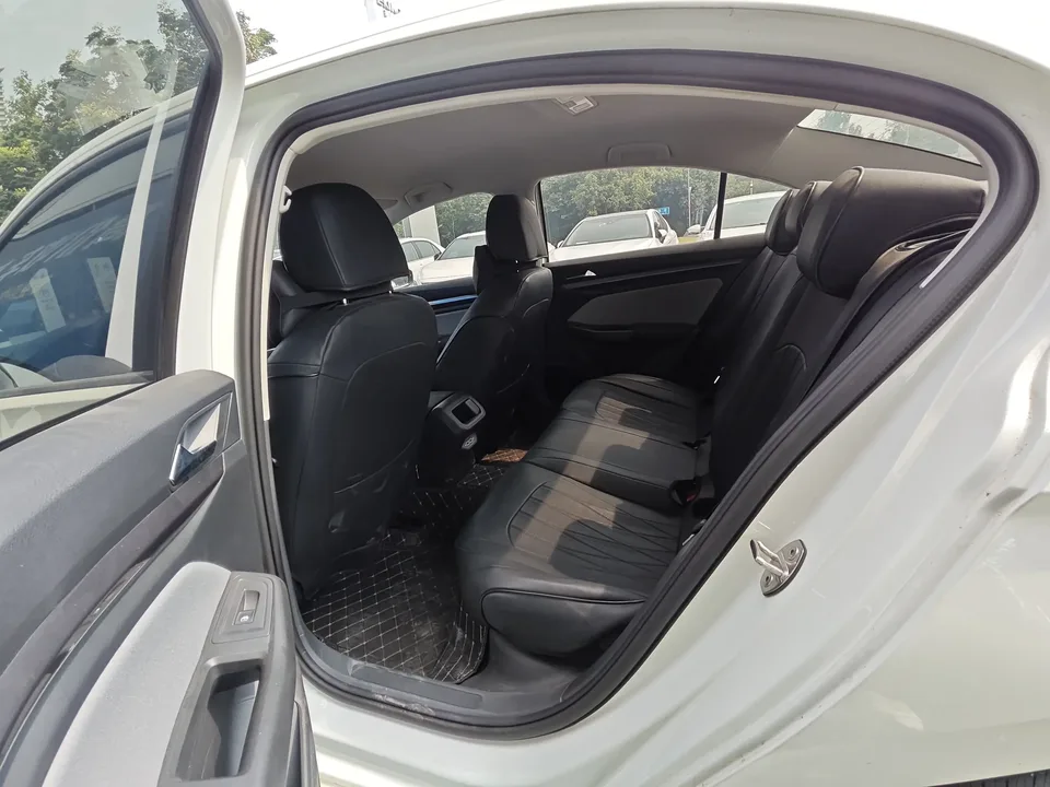 Volkswagen Bora Bora 2024 200TSI DSG Free Travel Edition 2024 — thumbnail 3