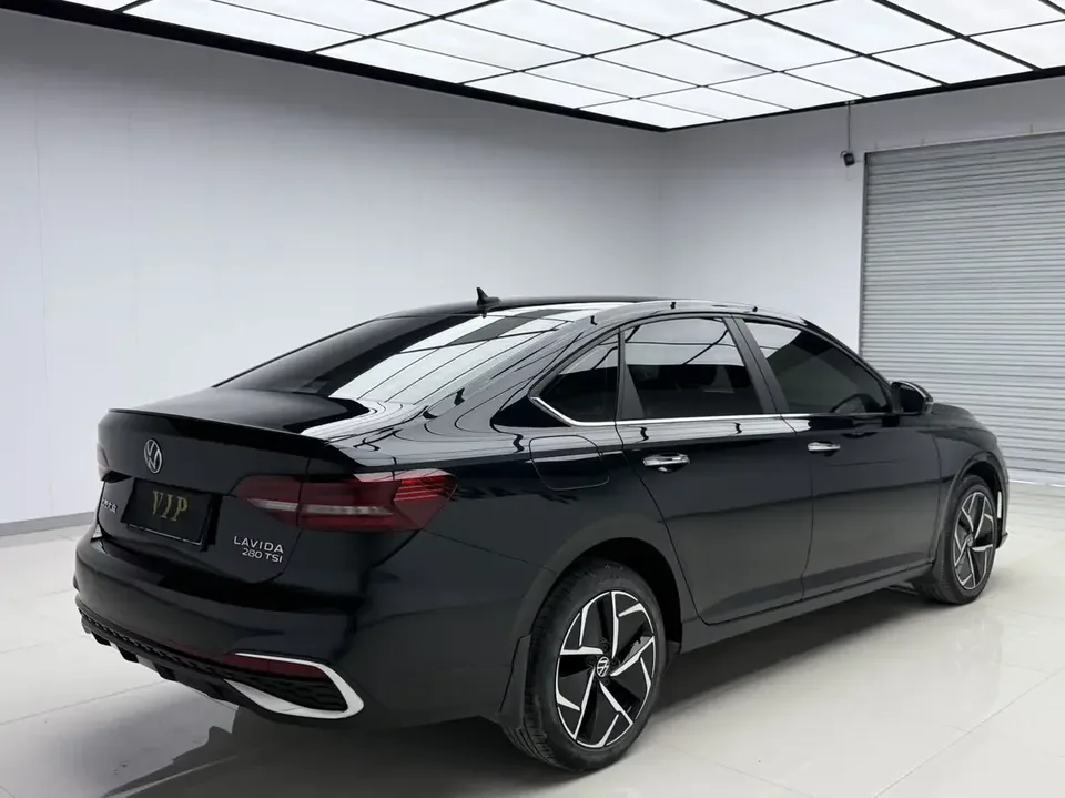Volkswagen Lavida Lavida 2023 280TSI DSG Starry Sky Edition 2022 — миниатюра 2