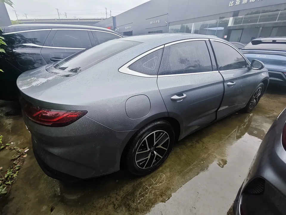 BYD Qin L DM Qin L DM 2025 DM-i 80KM Intelligent Driving Edition 2024 — thumbnail 2