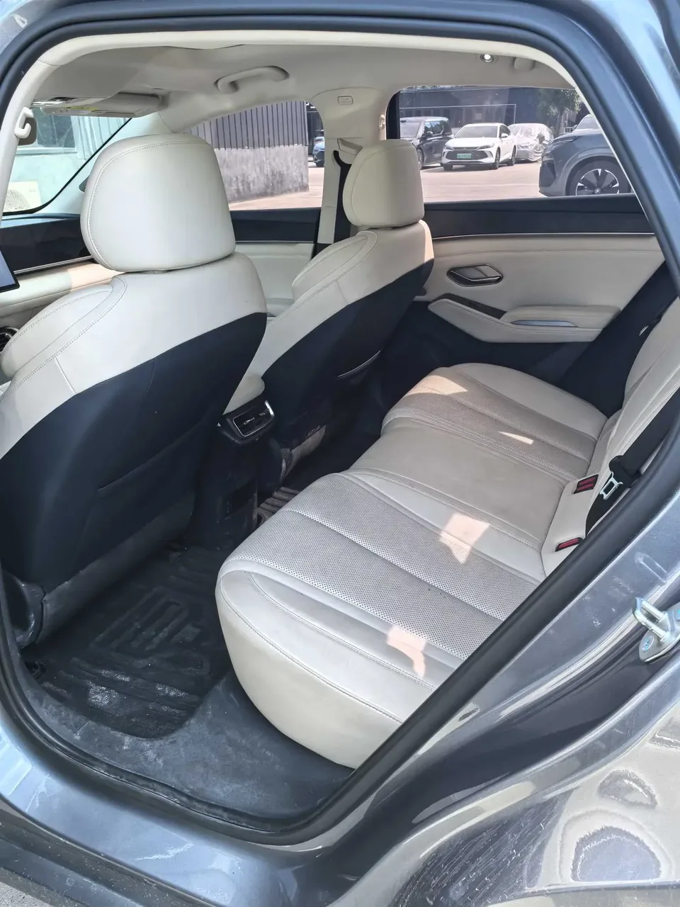BYD Qin L DM Qin L DM 2025 DM-i 80KM Intelligent Driving Edition 2024 — thumbnail 3