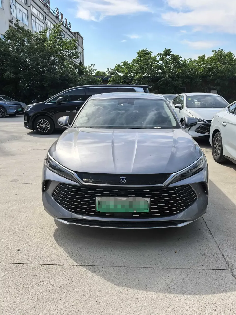 BYD Qin L DM Qin L DM 2025 DM-i 80KM Intelligent Driving Edition 2024 — photo 1, buy with delivery to Moscow