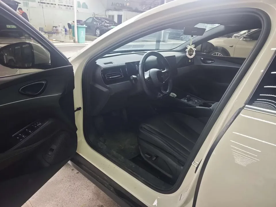 BYD Seal 06DM Seal 06DM 2025 DM-i 120KM Premium Edition 2025 — thumbnail 3