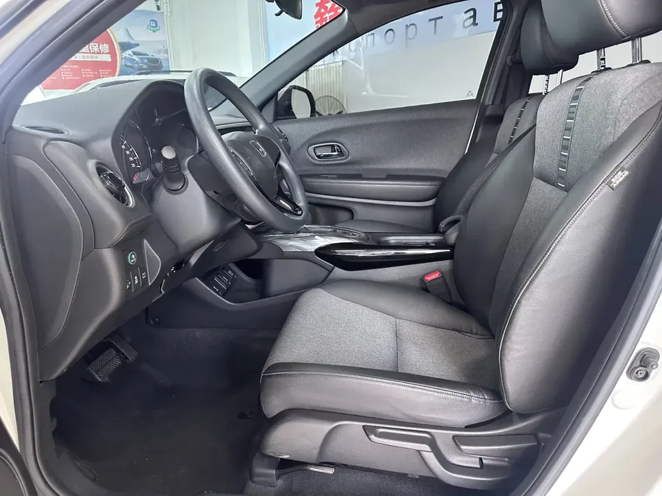 Honda WR-V HondaXR-V 2022 1.5L CVT Obsidian Edition 2022 — thumbnail 4