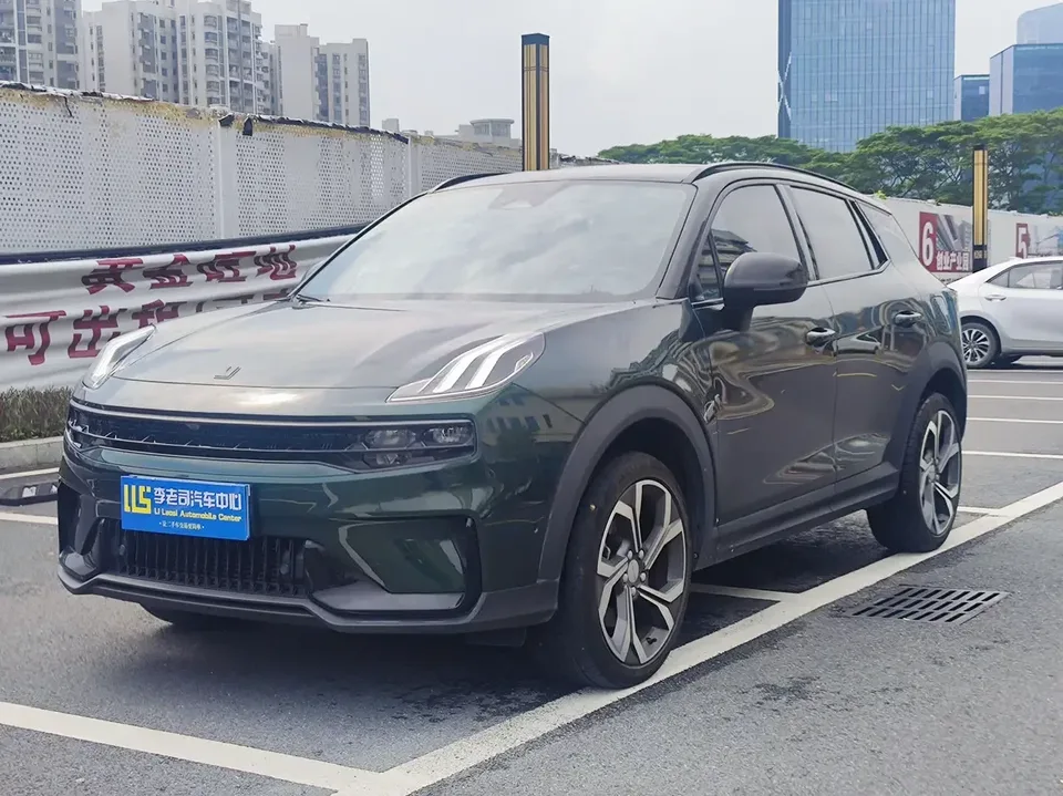 Lynk & Co 06 Lynk & Co 06 2023 Remix 1.5T Hero 2022 — photo 1, buy with delivery to Moscow