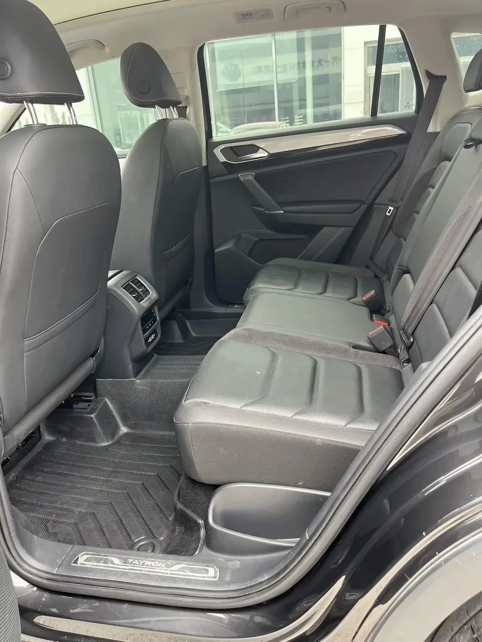Volkswagen Tayron Tanyue 2022 280TSI 2WD Luxury Smart Edition 2022 — thumbnail 4