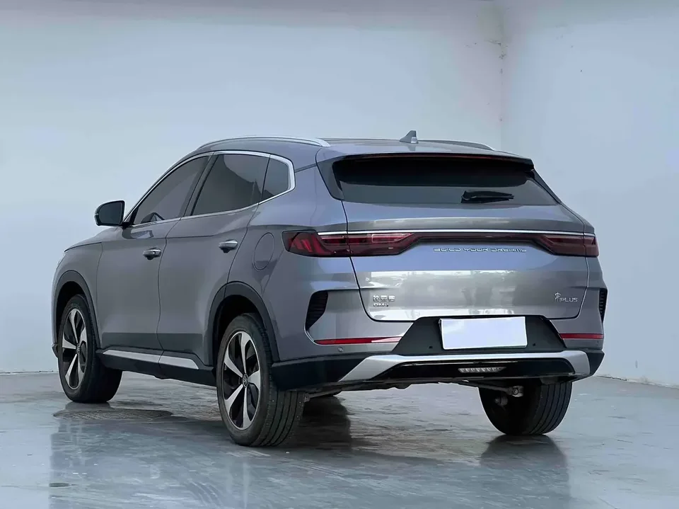 BYD Song PLUS DM Song PLUS DM 2021 DM-i 51KM 2WD Premium Edition 2022 — thumbnail 4