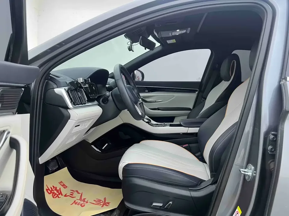 BYD Song PLUS DM Song PLUS DM 2021 DM-i 51KM 2WD Premium Edition 2022 — thumbnail 5