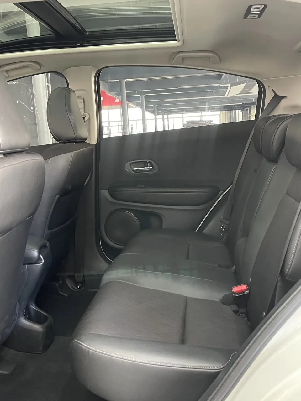 Honda VEZEL Binzhi 2022 1.5L CVT Elite Smart Edition 2022 — thumbnail 3