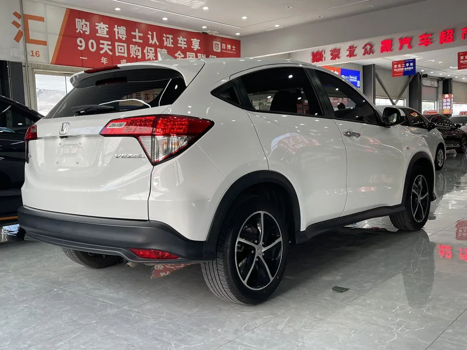 Honda VEZEL Binzhi 2022 1.5L CVT Elite Smart Edition 2022 — thumbnail 4