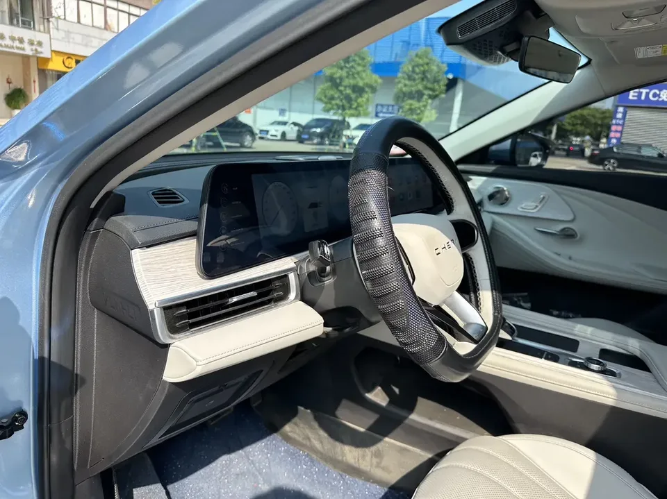 Chery Fengyun A8 Fengyun A8 2024 Yuanhang Edition 127 Deluxe 2024 — thumbnail 5