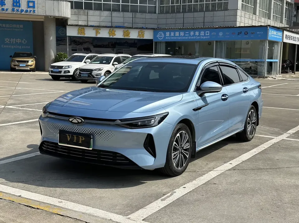 Chery Fengyun A8 Fengyun A8 2024 Yuanhang Edition 127 Deluxe 2024 — photo 1, buy with delivery to Moscow