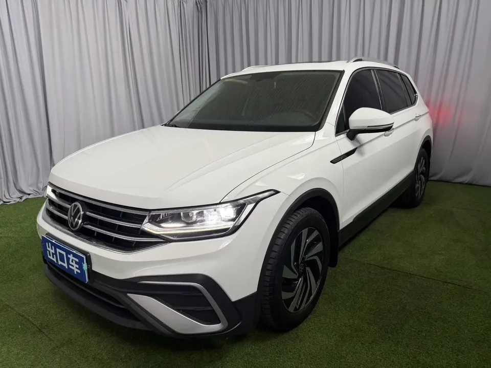 Volkswagen Tiguan L Tiguan L 2023 280TSI Limited Edition 2022 — фото 1, купить с доставкой в Москву