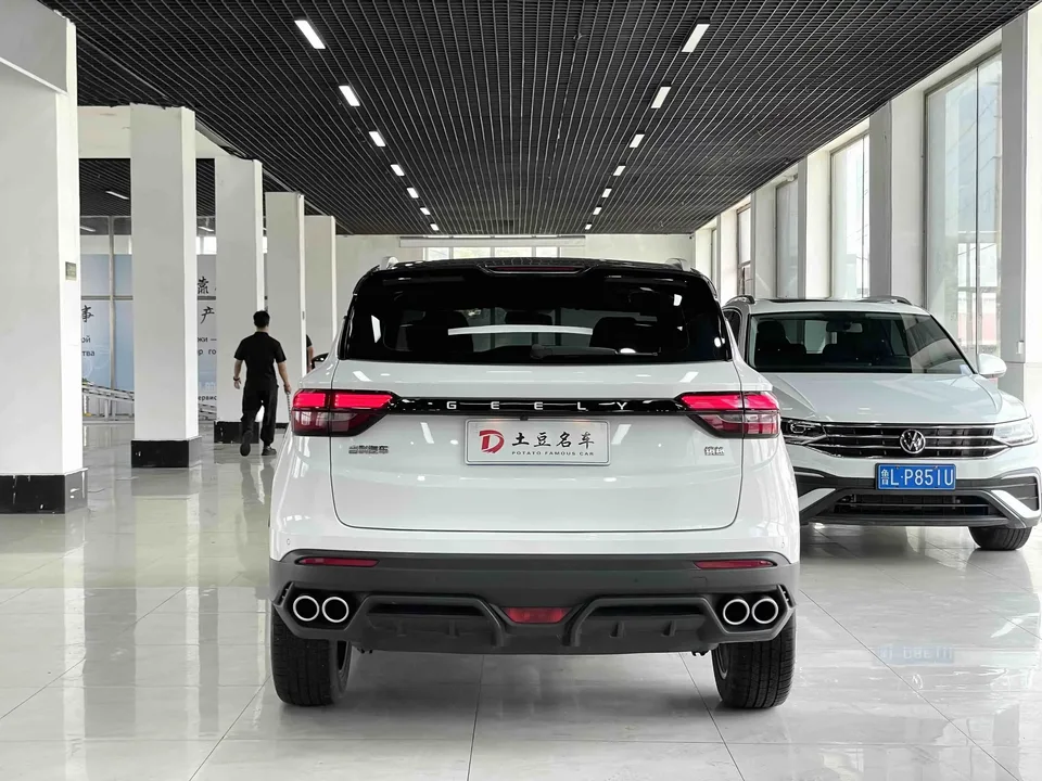 Geely Coolray SX11 Binyue 2021 240T DCT Diamond Edition 2022 — миниатюра 2